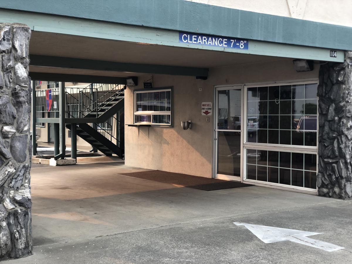 Knights Inn Motel Grants Pass Exterior photo